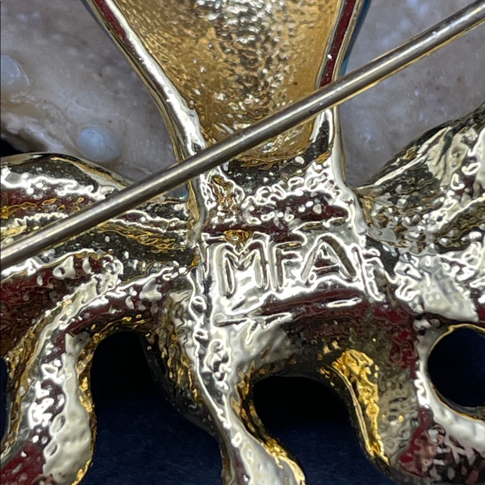 Museum of Fine Arts enameled octopus brooch vintage - Picture 5 of 7